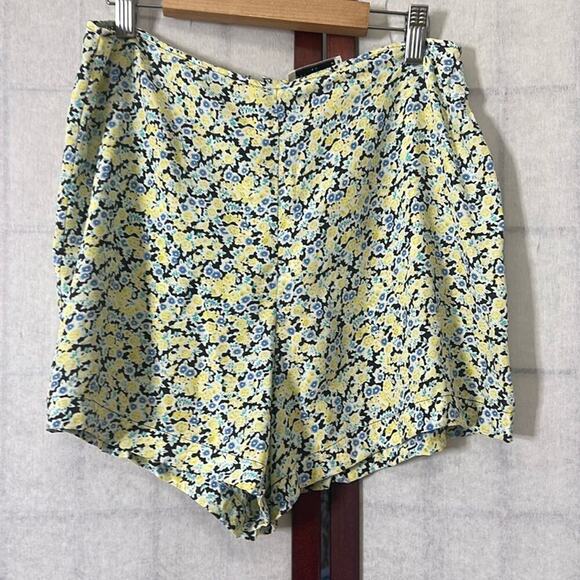EQUIPMENT FEMME FLORAL SILK SHORT SIZE M - Picture 3 of 5